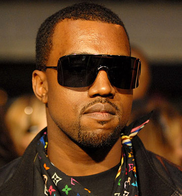 Kanye West apresenta o seu novo filho e discursa mais bobagens